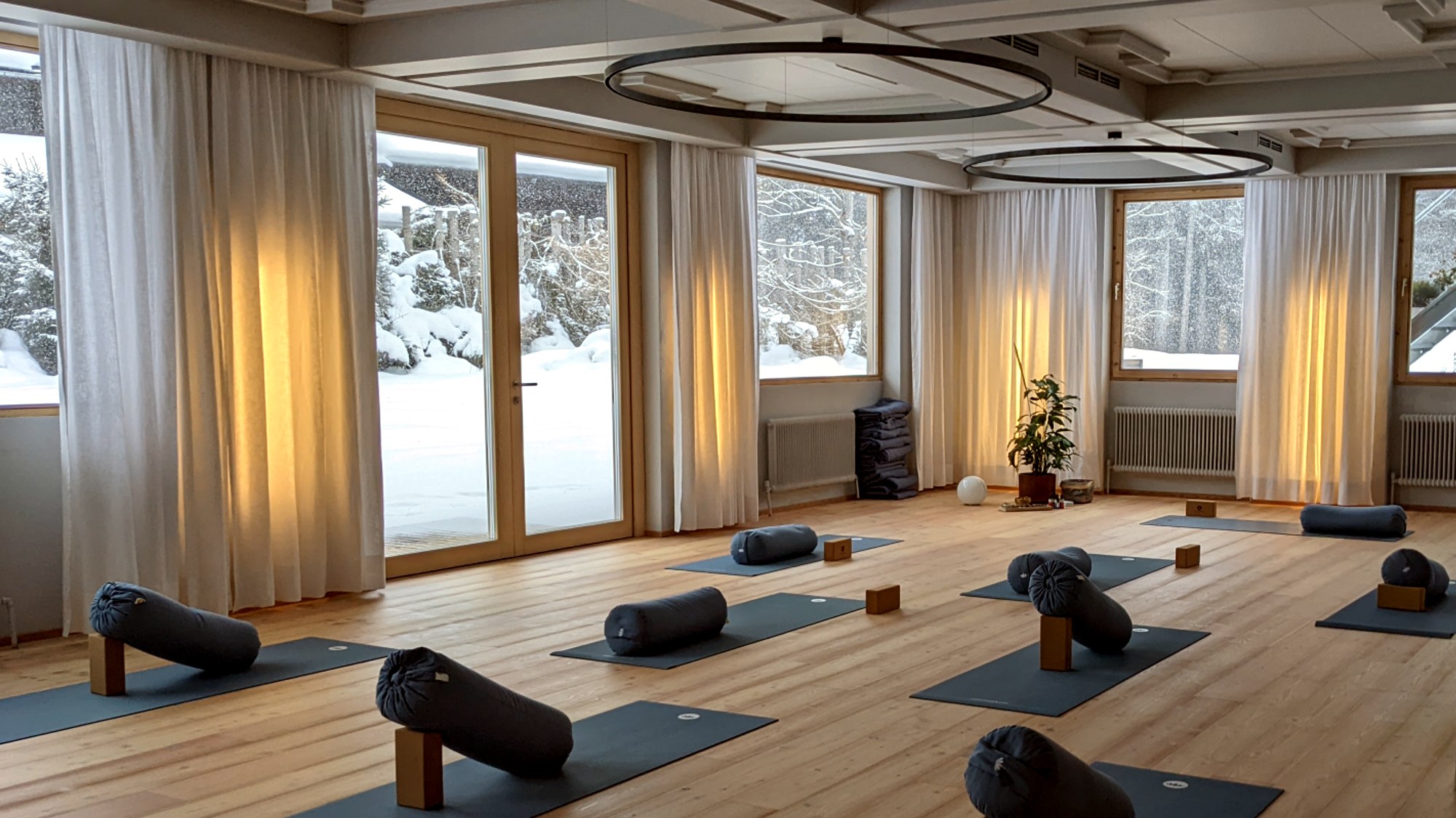sonjahradetky-retreatleutasch-2000-1125